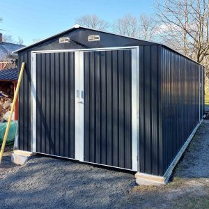Garage av metall - 18 m²